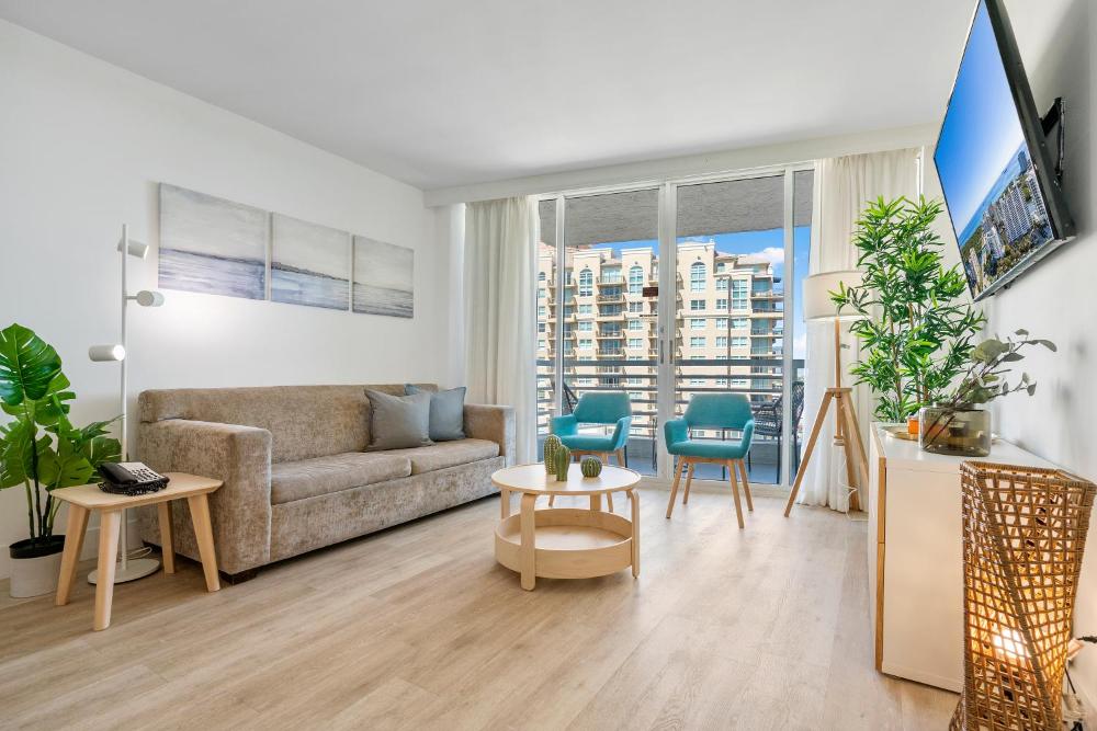 One-Bedroom Apartment with Balcony interior